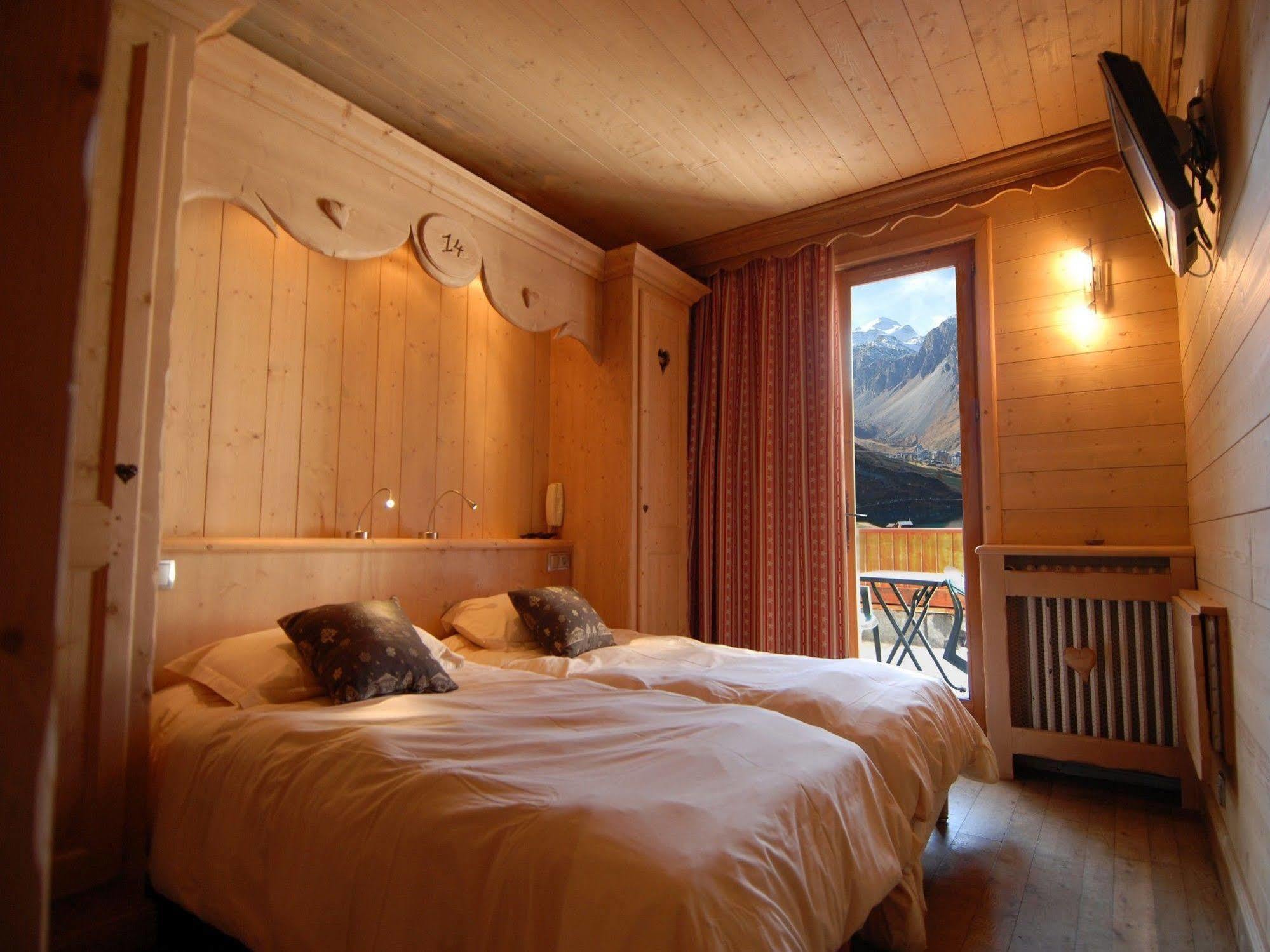 Hotel Le Paquis Tignes Esterno foto